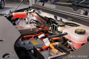 1 tháng, Cảnh sát bắt giữ 93 đối tượng tội phạm cùng nhiều súng, kiếm và ma túy -0